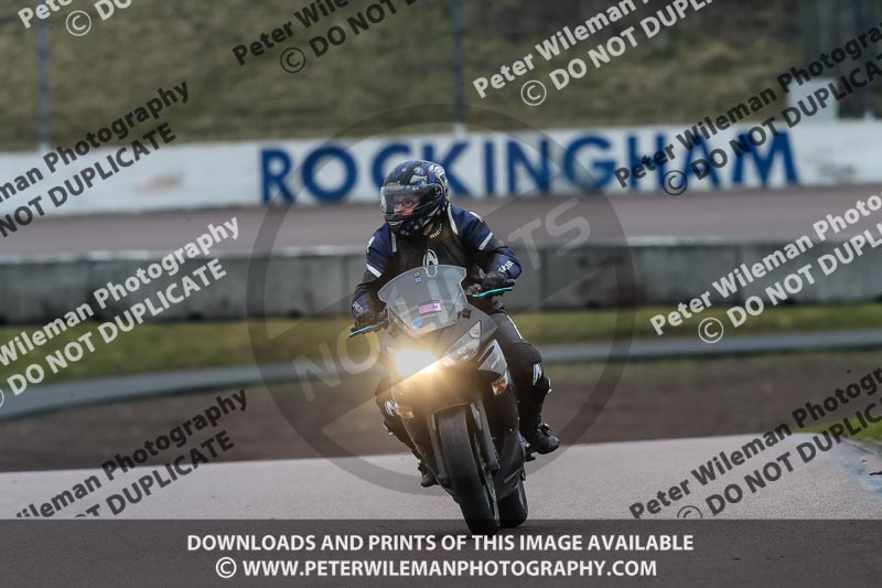 Rockingham no limits trackday;enduro digital images;event digital images;eventdigitalimages;no limits trackdays;peter wileman photography;racing digital images;rockingham raceway northamptonshire;rockingham trackday photographs;trackday digital images;trackday photos