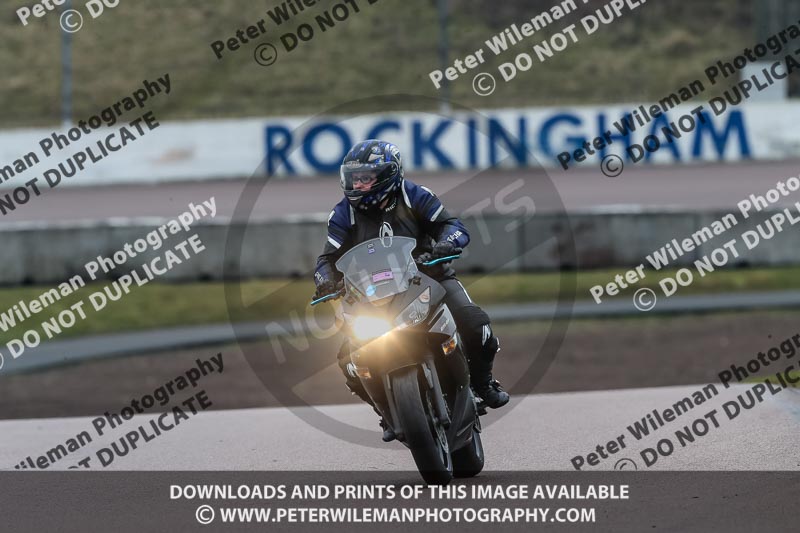 Rockingham no limits trackday;enduro digital images;event digital images;eventdigitalimages;no limits trackdays;peter wileman photography;racing digital images;rockingham raceway northamptonshire;rockingham trackday photographs;trackday digital images;trackday photos