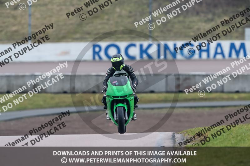 Rockingham no limits trackday;enduro digital images;event digital images;eventdigitalimages;no limits trackdays;peter wileman photography;racing digital images;rockingham raceway northamptonshire;rockingham trackday photographs;trackday digital images;trackday photos