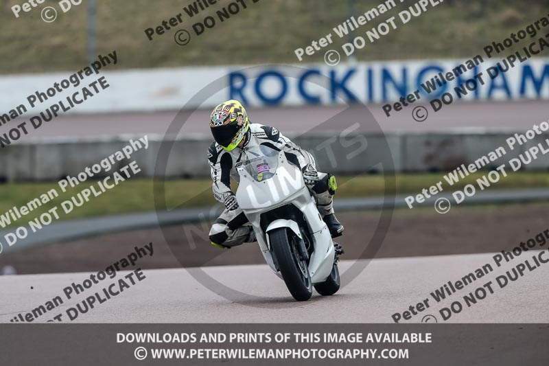 Rockingham no limits trackday;enduro digital images;event digital images;eventdigitalimages;no limits trackdays;peter wileman photography;racing digital images;rockingham raceway northamptonshire;rockingham trackday photographs;trackday digital images;trackday photos