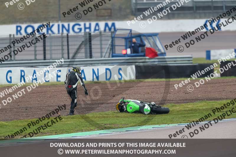 Rockingham no limits trackday;enduro digital images;event digital images;eventdigitalimages;no limits trackdays;peter wileman photography;racing digital images;rockingham raceway northamptonshire;rockingham trackday photographs;trackday digital images;trackday photos