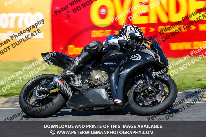 enduro digital images;event digital images;eventdigitalimages;lydden hill;lydden no limits trackday;lydden photographs;lydden trackday photographs;no limits trackdays;peter wileman photography;racing digital images;trackday digital images;trackday photos