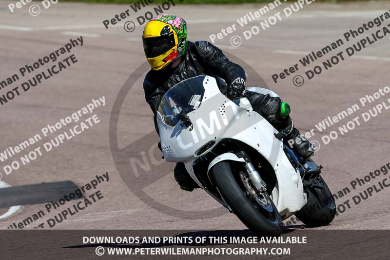 enduro digital images;event digital images;eventdigitalimages;lydden hill;lydden no limits trackday;lydden photographs;lydden trackday photographs;no limits trackdays;peter wileman photography;racing digital images;trackday digital images;trackday photos