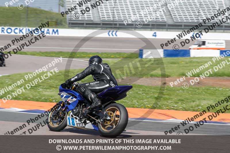 Rockingham no limits trackday;enduro digital images;event digital images;eventdigitalimages;no limits trackdays;peter wileman photography;racing digital images;rockingham raceway northamptonshire;rockingham trackday photographs;trackday digital images;trackday photos