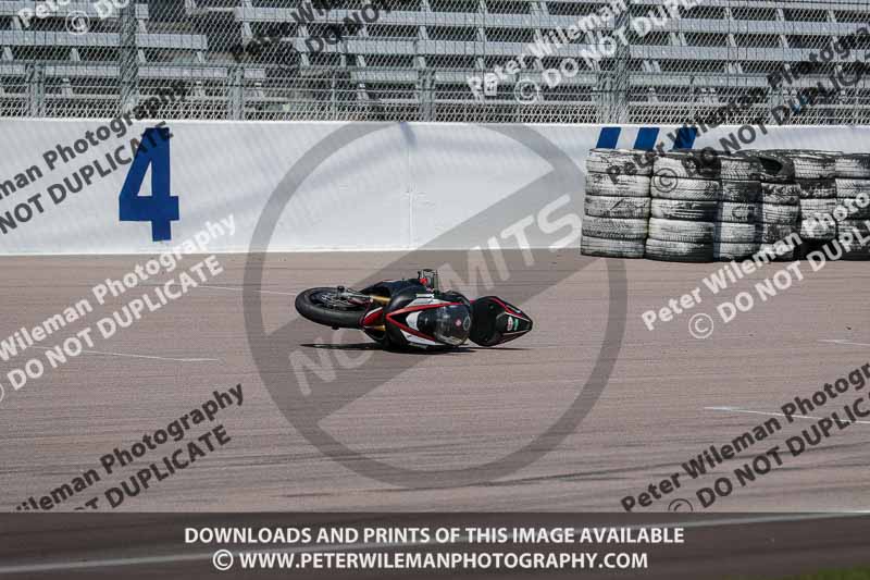 Rockingham no limits trackday;enduro digital images;event digital images;eventdigitalimages;no limits trackdays;peter wileman photography;racing digital images;rockingham raceway northamptonshire;rockingham trackday photographs;trackday digital images;trackday photos