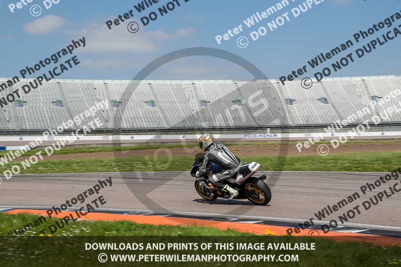 Rockingham no limits trackday;enduro digital images;event digital images;eventdigitalimages;no limits trackdays;peter wileman photography;racing digital images;rockingham raceway northamptonshire;rockingham trackday photographs;trackday digital images;trackday photos
