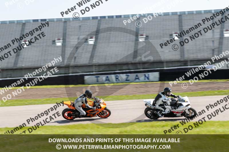 Rockingham no limits trackday;enduro digital images;event digital images;eventdigitalimages;no limits trackdays;peter wileman photography;racing digital images;rockingham raceway northamptonshire;rockingham trackday photographs;trackday digital images;trackday photos