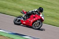 Rockingham-no-limits-trackday;enduro-digital-images;event-digital-images;eventdigitalimages;no-limits-trackdays;peter-wileman-photography;racing-digital-images;rockingham-raceway-northamptonshire;rockingham-trackday-photographs;trackday-digital-images;trackday-photos