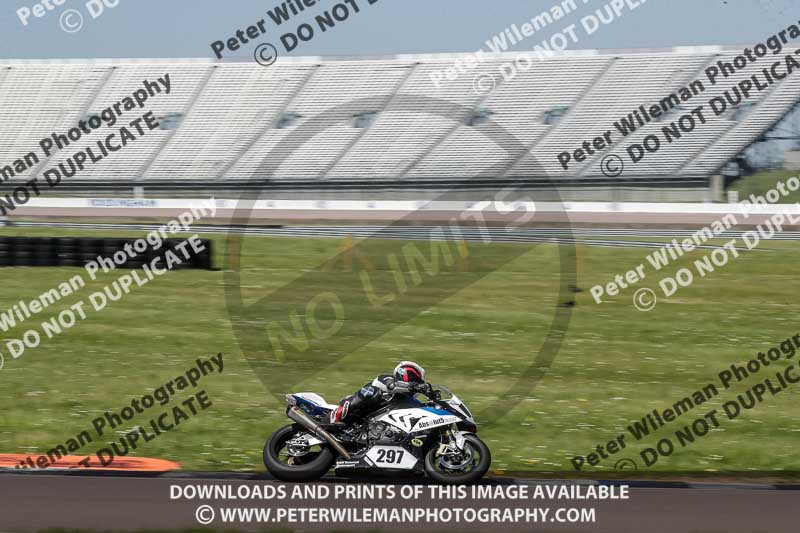 Rockingham no limits trackday;enduro digital images;event digital images;eventdigitalimages;no limits trackdays;peter wileman photography;racing digital images;rockingham raceway northamptonshire;rockingham trackday photographs;trackday digital images;trackday photos