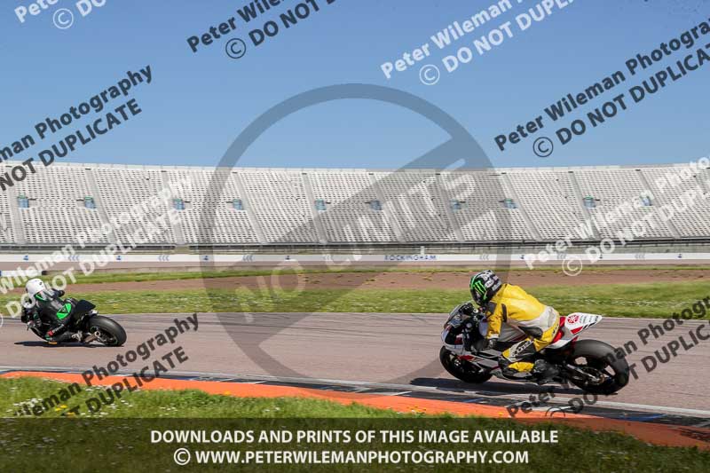 Rockingham no limits trackday;enduro digital images;event digital images;eventdigitalimages;no limits trackdays;peter wileman photography;racing digital images;rockingham raceway northamptonshire;rockingham trackday photographs;trackday digital images;trackday photos