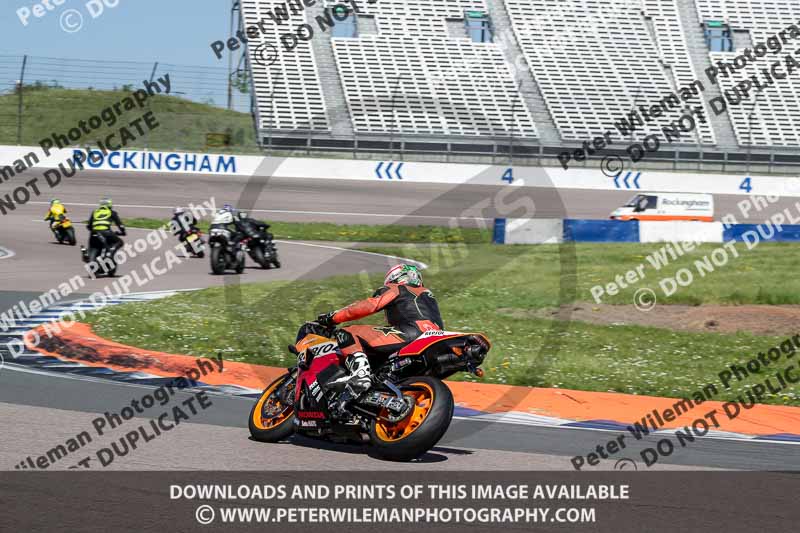 Rockingham no limits trackday;enduro digital images;event digital images;eventdigitalimages;no limits trackdays;peter wileman photography;racing digital images;rockingham raceway northamptonshire;rockingham trackday photographs;trackday digital images;trackday photos