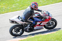 Rockingham-no-limits-trackday;enduro-digital-images;event-digital-images;eventdigitalimages;no-limits-trackdays;peter-wileman-photography;racing-digital-images;rockingham-raceway-northamptonshire;rockingham-trackday-photographs;trackday-digital-images;trackday-photos
