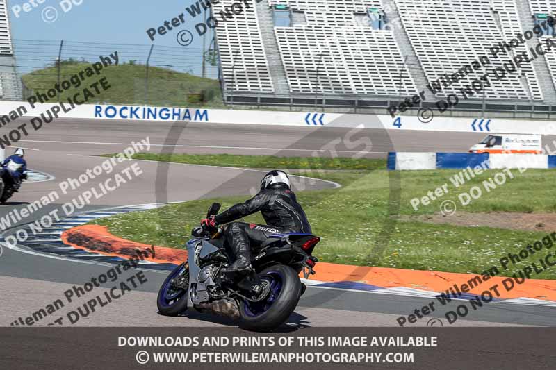 Rockingham no limits trackday;enduro digital images;event digital images;eventdigitalimages;no limits trackdays;peter wileman photography;racing digital images;rockingham raceway northamptonshire;rockingham trackday photographs;trackday digital images;trackday photos