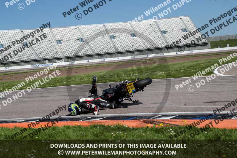 Rockingham no limits trackday;enduro digital images;event digital images;eventdigitalimages;no limits trackdays;peter wileman photography;racing digital images;rockingham raceway northamptonshire;rockingham trackday photographs;trackday digital images;trackday photos