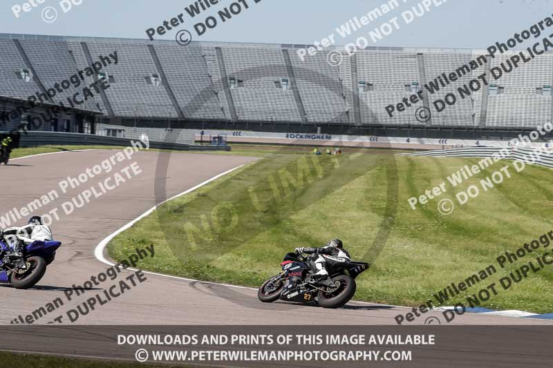 Rockingham no limits trackday;enduro digital images;event digital images;eventdigitalimages;no limits trackdays;peter wileman photography;racing digital images;rockingham raceway northamptonshire;rockingham trackday photographs;trackday digital images;trackday photos