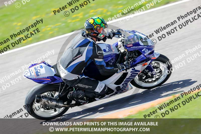 Rockingham no limits trackday;enduro digital images;event digital images;eventdigitalimages;no limits trackdays;peter wileman photography;racing digital images;rockingham raceway northamptonshire;rockingham trackday photographs;trackday digital images;trackday photos