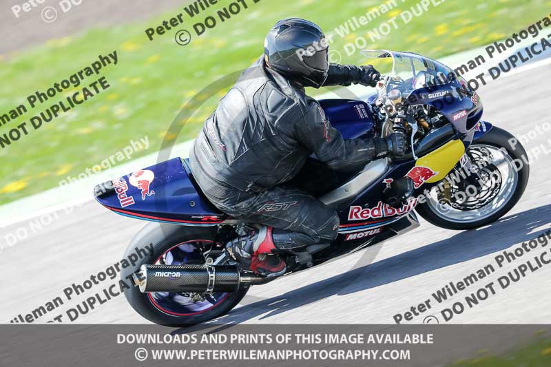 Rockingham no limits trackday;enduro digital images;event digital images;eventdigitalimages;no limits trackdays;peter wileman photography;racing digital images;rockingham raceway northamptonshire;rockingham trackday photographs;trackday digital images;trackday photos