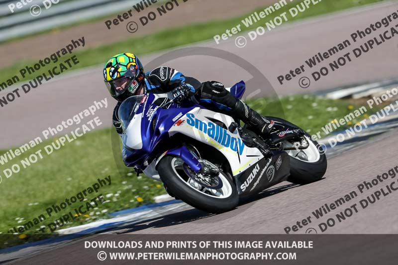 Rockingham no limits trackday;enduro digital images;event digital images;eventdigitalimages;no limits trackdays;peter wileman photography;racing digital images;rockingham raceway northamptonshire;rockingham trackday photographs;trackday digital images;trackday photos