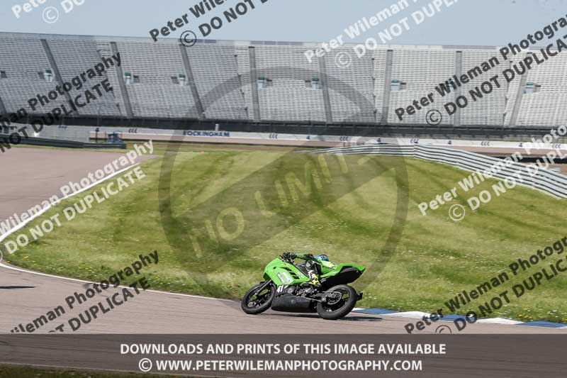 Rockingham no limits trackday;enduro digital images;event digital images;eventdigitalimages;no limits trackdays;peter wileman photography;racing digital images;rockingham raceway northamptonshire;rockingham trackday photographs;trackday digital images;trackday photos