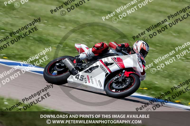 Rockingham no limits trackday;enduro digital images;event digital images;eventdigitalimages;no limits trackdays;peter wileman photography;racing digital images;rockingham raceway northamptonshire;rockingham trackday photographs;trackday digital images;trackday photos