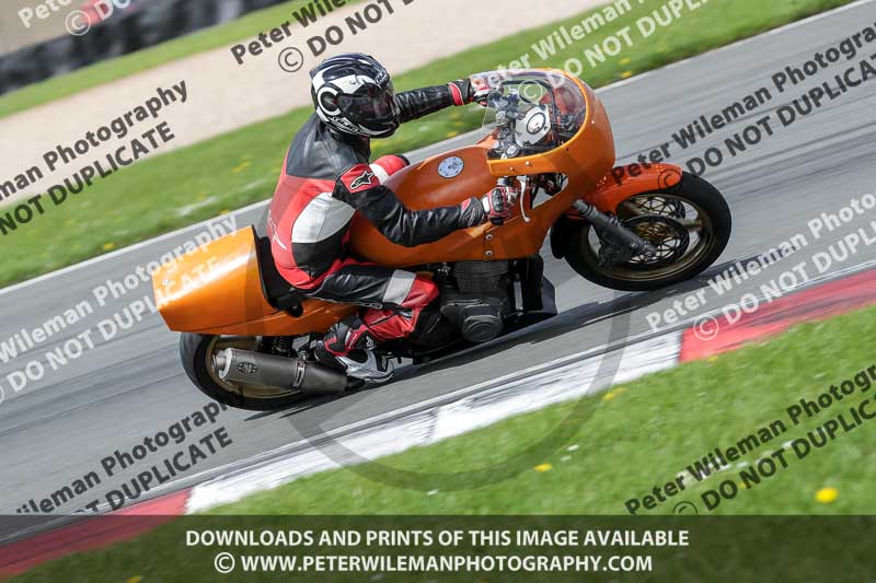 donington no limits trackday;donington park photographs;donington trackday photographs;no limits trackdays;peter wileman photography;trackday digital images;trackday photos