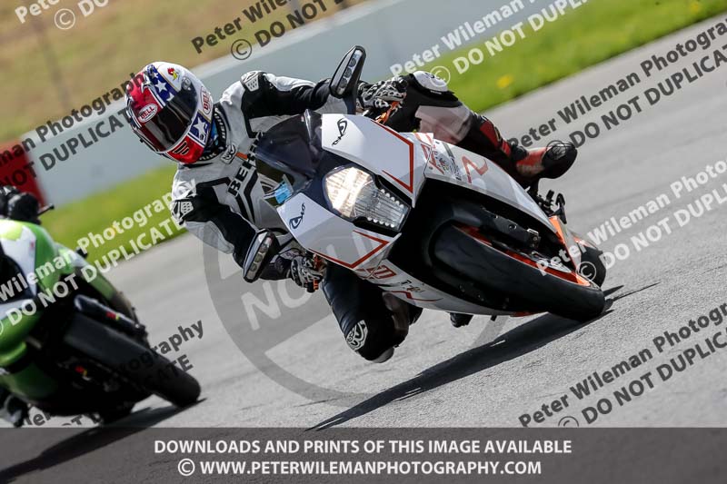 donington no limits trackday;donington park photographs;donington trackday photographs;no limits trackdays;peter wileman photography;trackday digital images;trackday photos