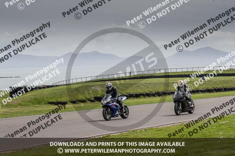 anglesey no limits trackday;anglesey photographs;anglesey trackday photographs;enduro digital images;event digital images;eventdigitalimages;no limits trackdays;peter wileman photography;racing digital images;trac mon;trackday digital images;trackday photos;ty croes