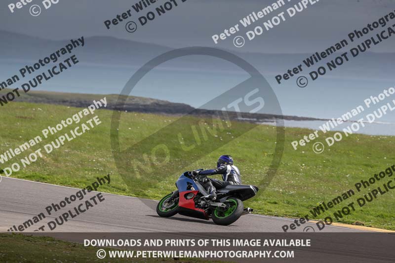 anglesey no limits trackday;anglesey photographs;anglesey trackday photographs;enduro digital images;event digital images;eventdigitalimages;no limits trackdays;peter wileman photography;racing digital images;trac mon;trackday digital images;trackday photos;ty croes