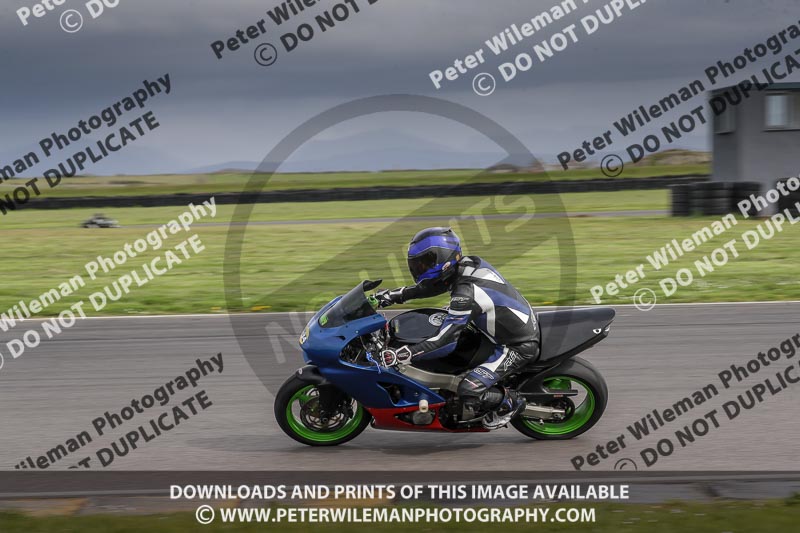 anglesey no limits trackday;anglesey photographs;anglesey trackday photographs;enduro digital images;event digital images;eventdigitalimages;no limits trackdays;peter wileman photography;racing digital images;trac mon;trackday digital images;trackday photos;ty croes