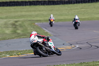 anglesey-no-limits-trackday;anglesey-photographs;anglesey-trackday-photographs;enduro-digital-images;event-digital-images;eventdigitalimages;no-limits-trackdays;peter-wileman-photography;racing-digital-images;trac-mon;trackday-digital-images;trackday-photos;ty-croes