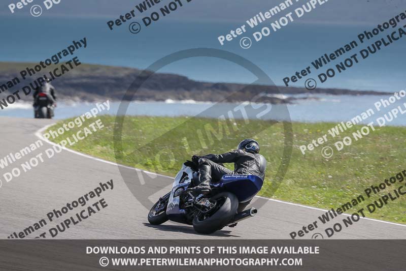 anglesey no limits trackday;anglesey photographs;anglesey trackday photographs;enduro digital images;event digital images;eventdigitalimages;no limits trackdays;peter wileman photography;racing digital images;trac mon;trackday digital images;trackday photos;ty croes