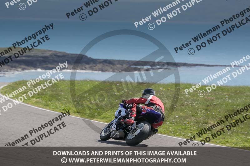 anglesey no limits trackday;anglesey photographs;anglesey trackday photographs;enduro digital images;event digital images;eventdigitalimages;no limits trackdays;peter wileman photography;racing digital images;trac mon;trackday digital images;trackday photos;ty croes
