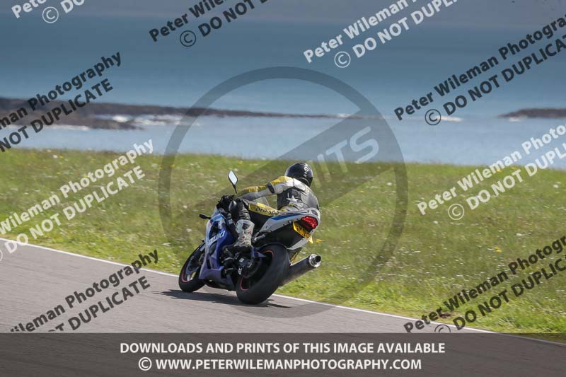 anglesey no limits trackday;anglesey photographs;anglesey trackday photographs;enduro digital images;event digital images;eventdigitalimages;no limits trackdays;peter wileman photography;racing digital images;trac mon;trackday digital images;trackday photos;ty croes