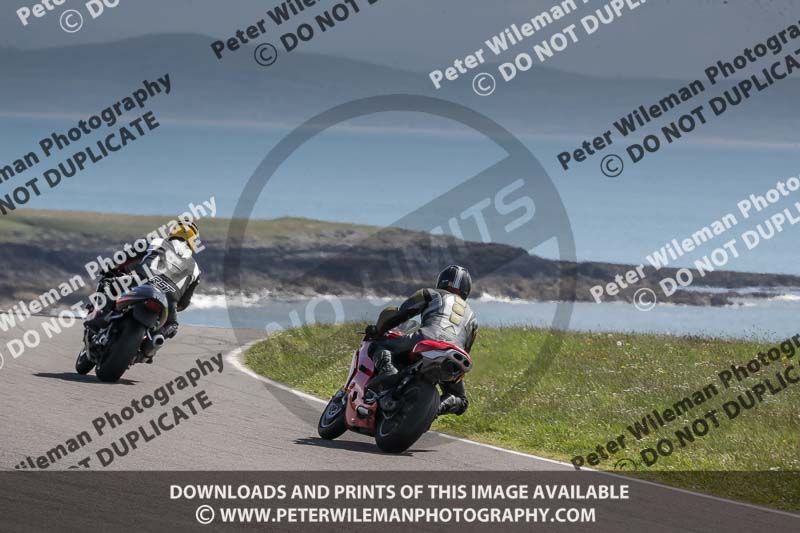 anglesey no limits trackday;anglesey photographs;anglesey trackday photographs;enduro digital images;event digital images;eventdigitalimages;no limits trackdays;peter wileman photography;racing digital images;trac mon;trackday digital images;trackday photos;ty croes