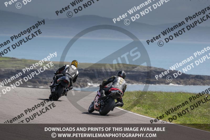 anglesey no limits trackday;anglesey photographs;anglesey trackday photographs;enduro digital images;event digital images;eventdigitalimages;no limits trackdays;peter wileman photography;racing digital images;trac mon;trackday digital images;trackday photos;ty croes