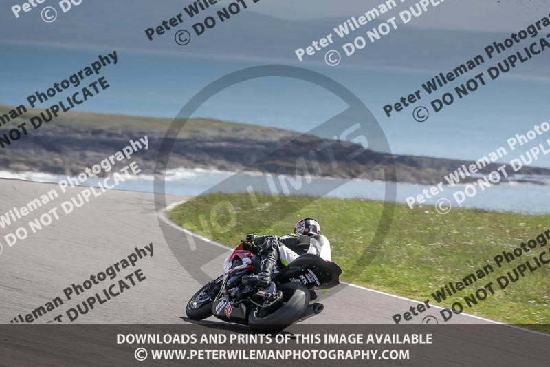 anglesey no limits trackday;anglesey photographs;anglesey trackday photographs;enduro digital images;event digital images;eventdigitalimages;no limits trackdays;peter wileman photography;racing digital images;trac mon;trackday digital images;trackday photos;ty croes