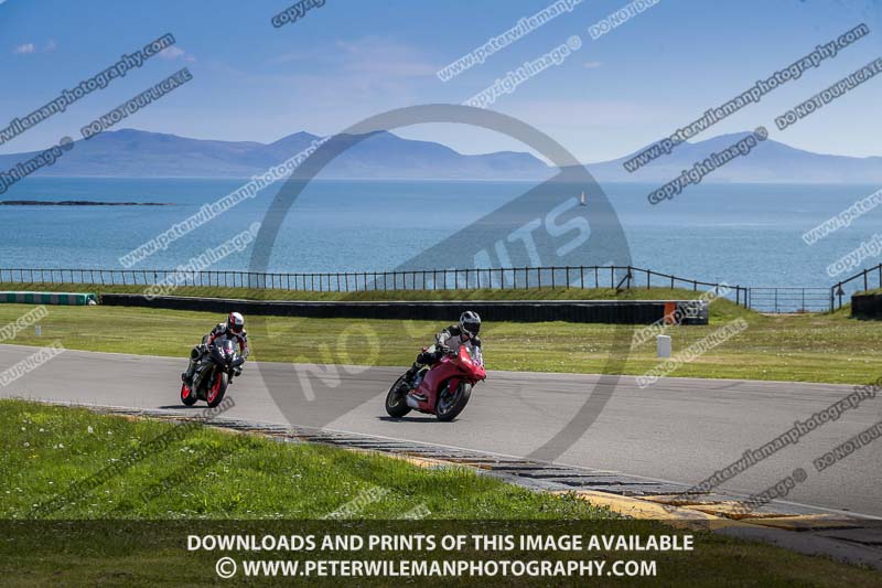 anglesey no limits trackday;anglesey photographs;anglesey trackday photographs;enduro digital images;event digital images;eventdigitalimages;no limits trackdays;peter wileman photography;racing digital images;trac mon;trackday digital images;trackday photos;ty croes