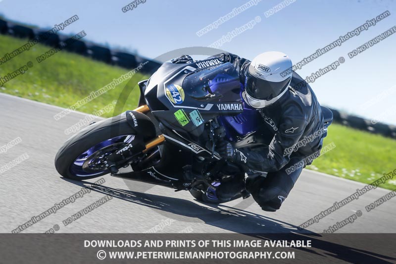 anglesey no limits trackday;anglesey photographs;anglesey trackday photographs;enduro digital images;event digital images;eventdigitalimages;no limits trackdays;peter wileman photography;racing digital images;trac mon;trackday digital images;trackday photos;ty croes