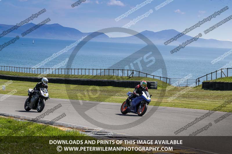 anglesey no limits trackday;anglesey photographs;anglesey trackday photographs;enduro digital images;event digital images;eventdigitalimages;no limits trackdays;peter wileman photography;racing digital images;trac mon;trackday digital images;trackday photos;ty croes