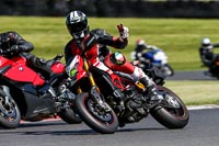 brands-hatch-photographs;brands-no-limits-trackday;cadwell-trackday-photographs;enduro-digital-images;event-digital-images;eventdigitalimages;no-limits-trackdays;peter-wileman-photography;racing-digital-images;trackday-digital-images;trackday-photos