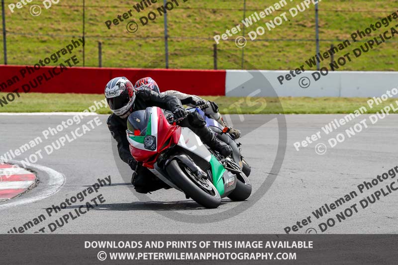 donington no limits trackday;donington park photographs;donington trackday photographs;no limits trackdays;peter wileman photography;trackday digital images;trackday photos