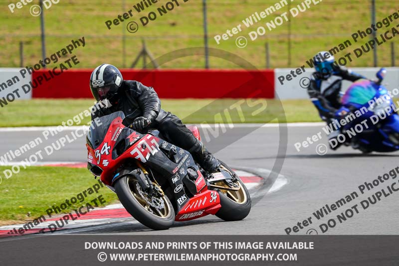 donington no limits trackday;donington park photographs;donington trackday photographs;no limits trackdays;peter wileman photography;trackday digital images;trackday photos