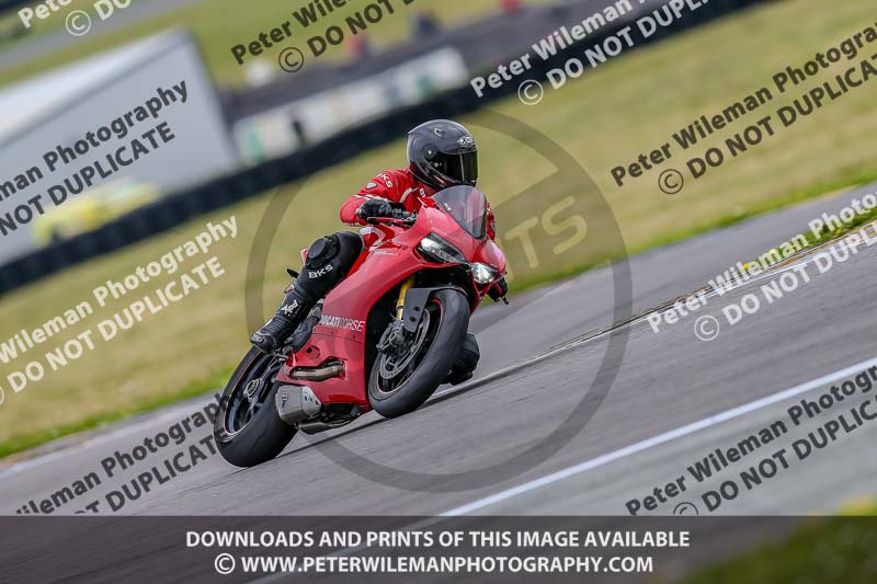 PJM Photography;anglesey no limits trackday;anglesey photographs;anglesey trackday photographs;enduro digital images;event digital images;eventdigitalimages;no limits trackdays;peter wileman photography;racing digital images;trac mon;trackday digital images;trackday photos;ty croes