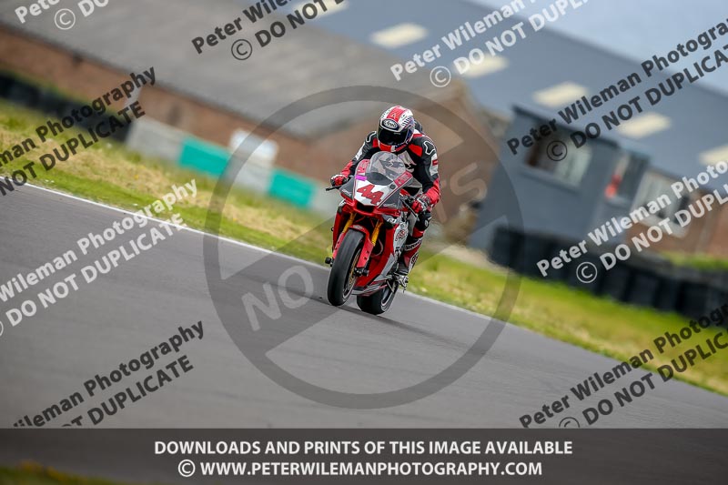PJM Photography;anglesey no limits trackday;anglesey photographs;anglesey trackday photographs;enduro digital images;event digital images;eventdigitalimages;no limits trackdays;peter wileman photography;racing digital images;trac mon;trackday digital images;trackday photos;ty croes