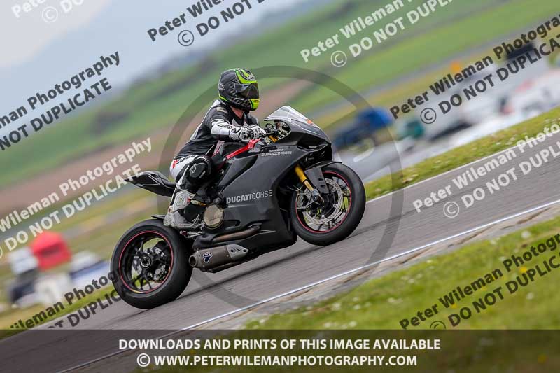 PJM Photography;anglesey no limits trackday;anglesey photographs;anglesey trackday photographs;enduro digital images;event digital images;eventdigitalimages;no limits trackdays;peter wileman photography;racing digital images;trac mon;trackday digital images;trackday photos;ty croes