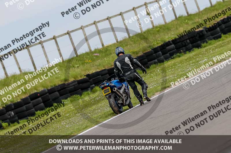PJM Photography;anglesey no limits trackday;anglesey photographs;anglesey trackday photographs;enduro digital images;event digital images;eventdigitalimages;no limits trackdays;peter wileman photography;racing digital images;trac mon;trackday digital images;trackday photos;ty croes