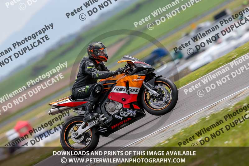 PJM Photography;anglesey no limits trackday;anglesey photographs;anglesey trackday photographs;enduro digital images;event digital images;eventdigitalimages;no limits trackdays;peter wileman photography;racing digital images;trac mon;trackday digital images;trackday photos;ty croes
