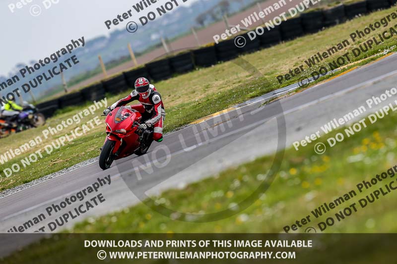 PJM Photography;anglesey no limits trackday;anglesey photographs;anglesey trackday photographs;enduro digital images;event digital images;eventdigitalimages;no limits trackdays;peter wileman photography;racing digital images;trac mon;trackday digital images;trackday photos;ty croes