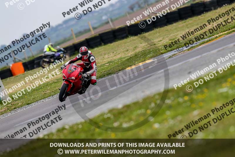 PJM Photography;anglesey no limits trackday;anglesey photographs;anglesey trackday photographs;enduro digital images;event digital images;eventdigitalimages;no limits trackdays;peter wileman photography;racing digital images;trac mon;trackday digital images;trackday photos;ty croes