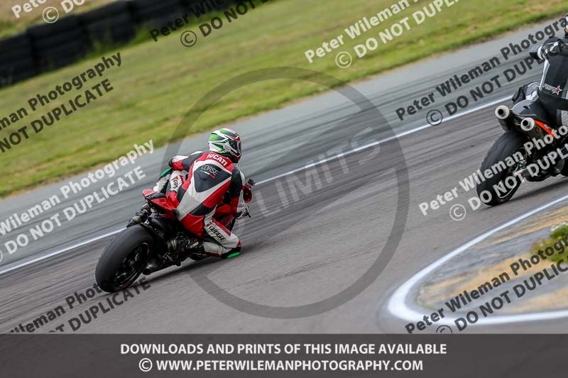 PJM Photography;anglesey no limits trackday;anglesey photographs;anglesey trackday photographs;enduro digital images;event digital images;eventdigitalimages;no limits trackdays;peter wileman photography;racing digital images;trac mon;trackday digital images;trackday photos;ty croes